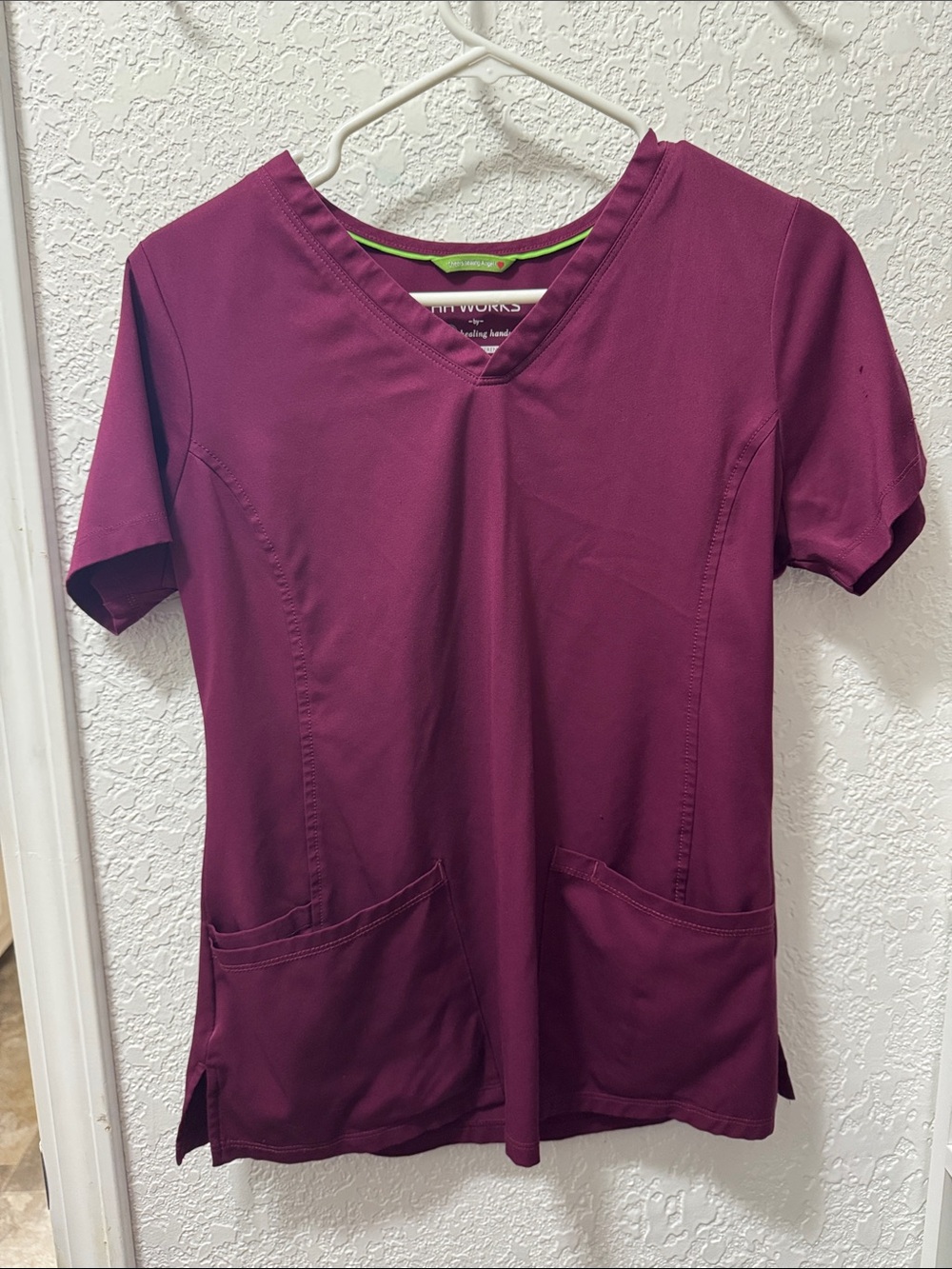 Healing Hands Short Sleeve V-Neck Scrub Set